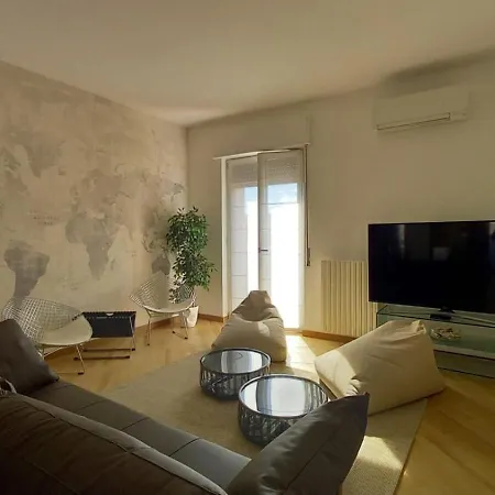 Grazioso Vicino Al Di * Erba